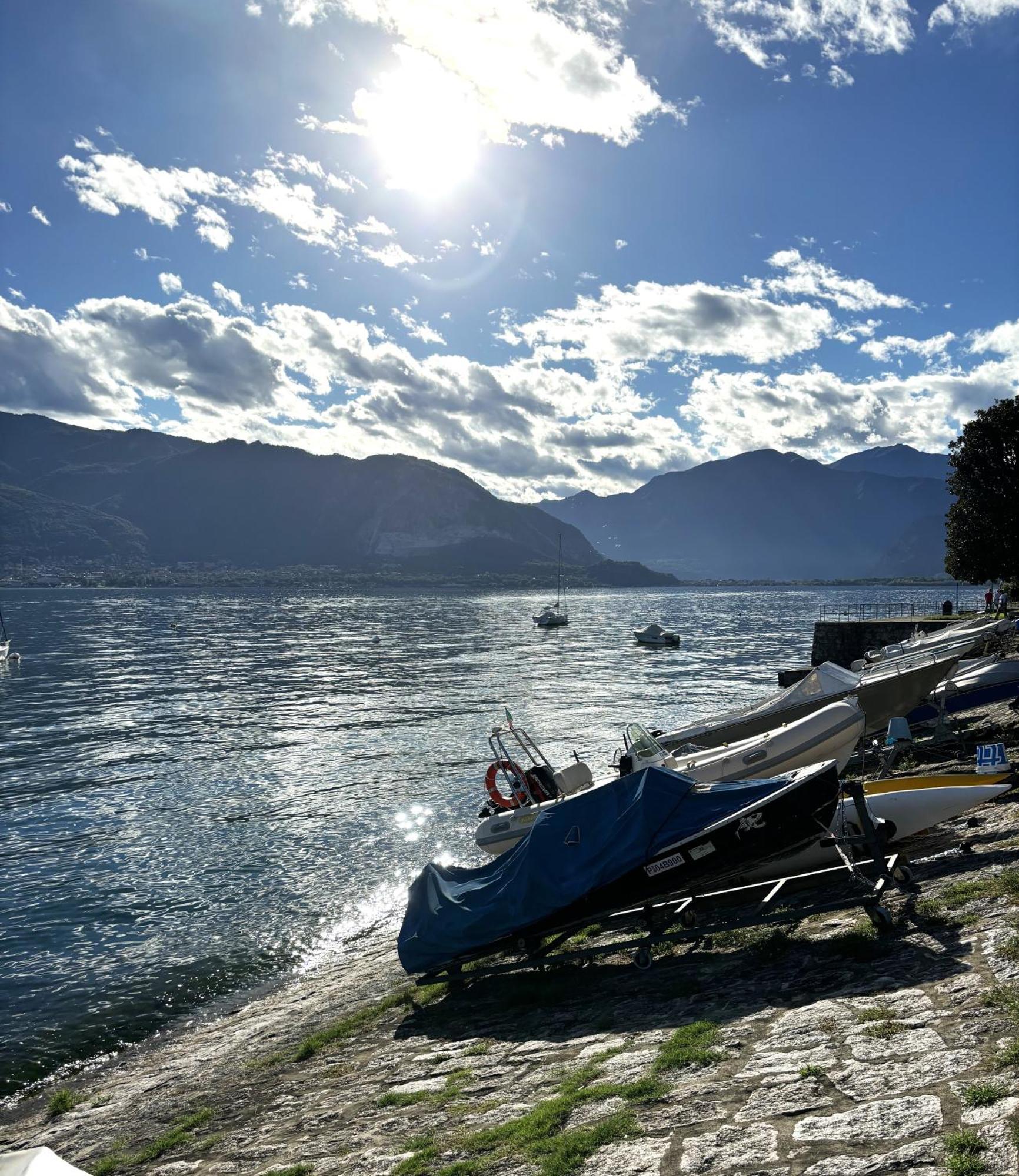Hotel Dependance Pesce D'Oro Verbania Exterior foto